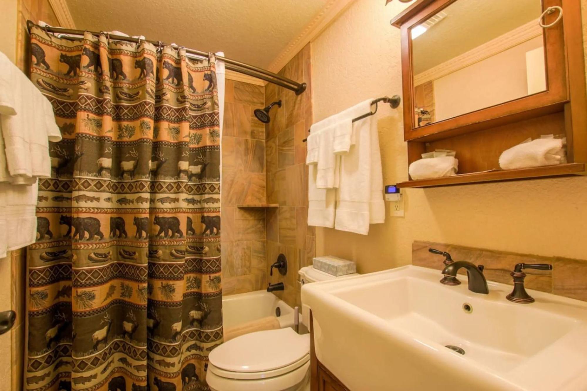 Yellowstone Gateway Inn Гардинер Экстерьер фото