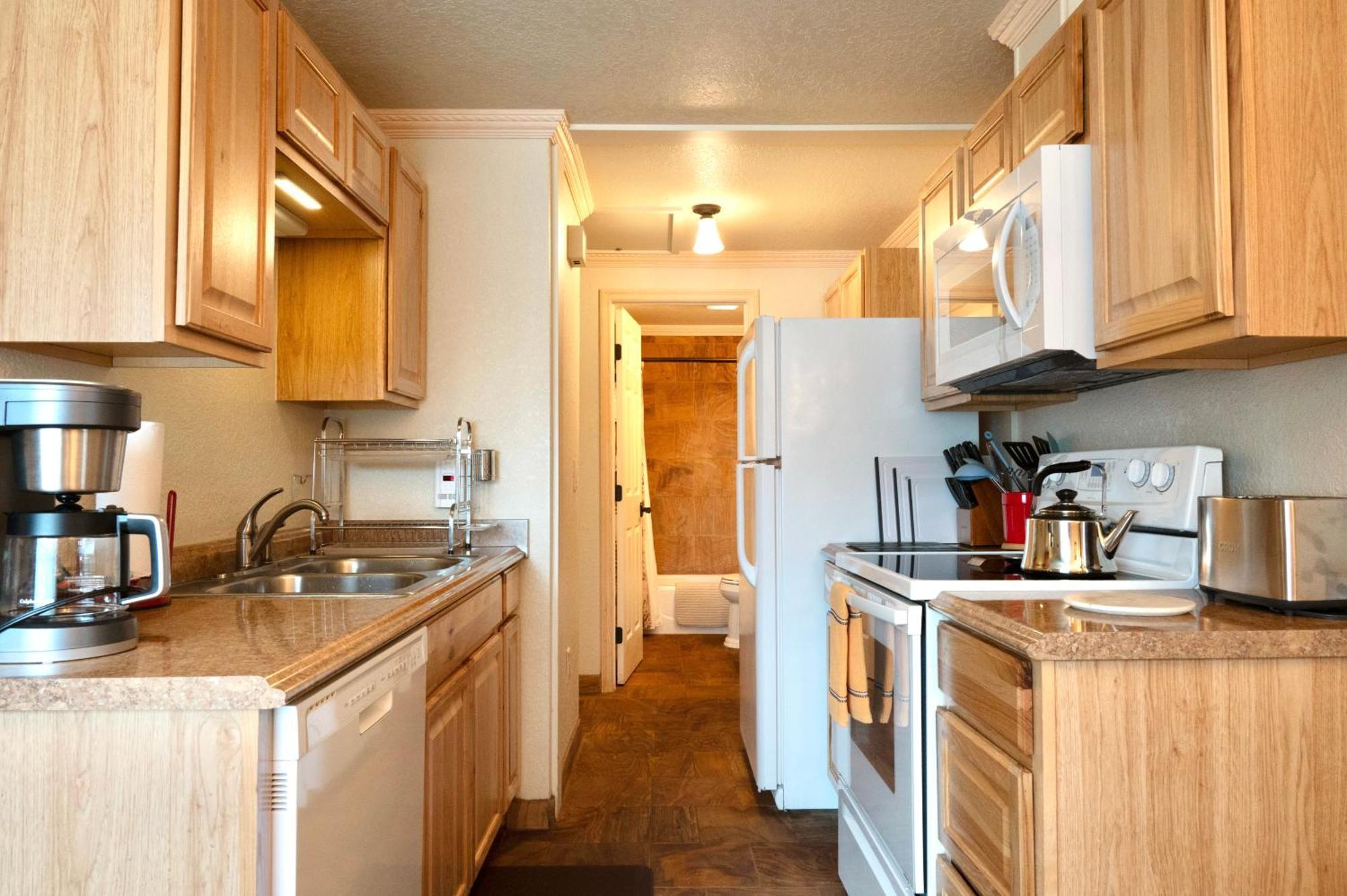 Yellowstone Gateway Inn Гардинер Экстерьер фото