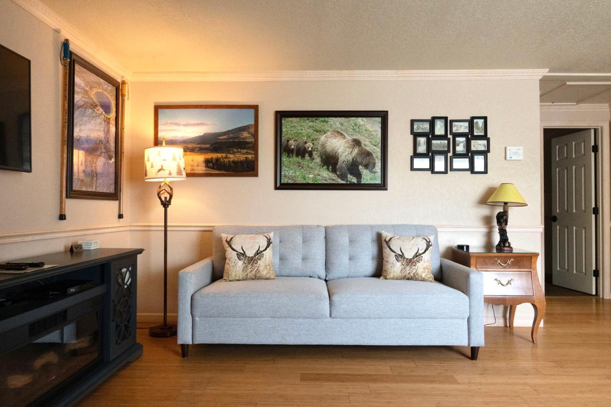 Yellowstone Gateway Inn Гардинер Экстерьер фото